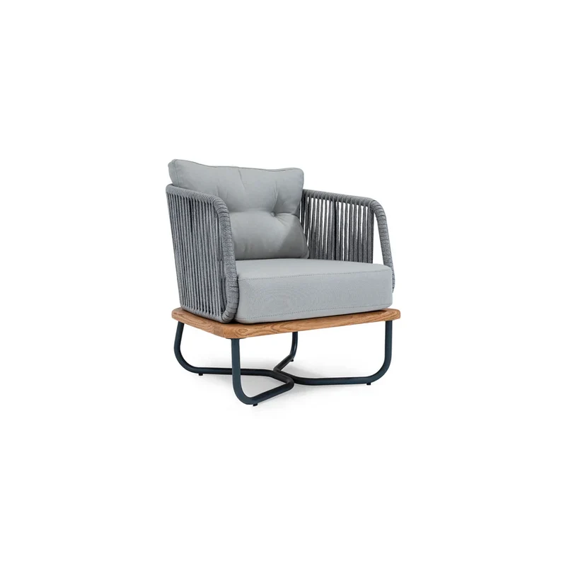 Mythra 605 Lounge Chair – Lightweight, Comfy & Stylish