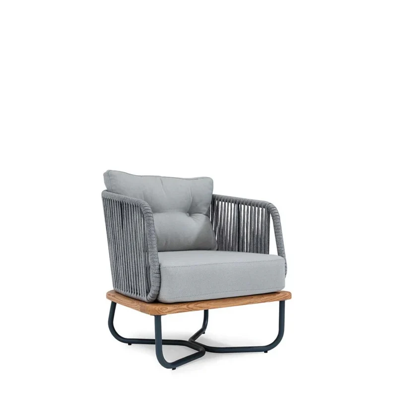 Mythra 605 Lounge Chair – Lightweight, Comfy & Stylish