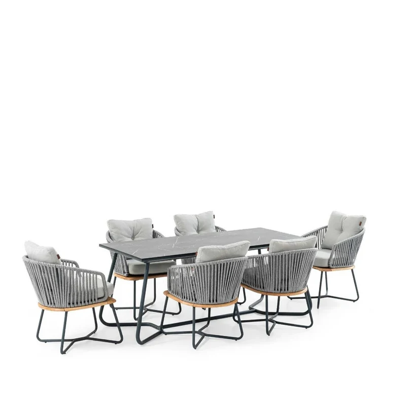 Mythra 605 Lounge Chair – Lightweight, Comfy & Stylish