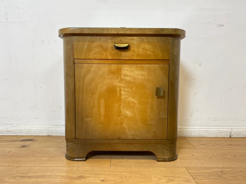 WMK I Formschöner und sehr gut erhaltener Mid-Century Nachttisch mit Schublade