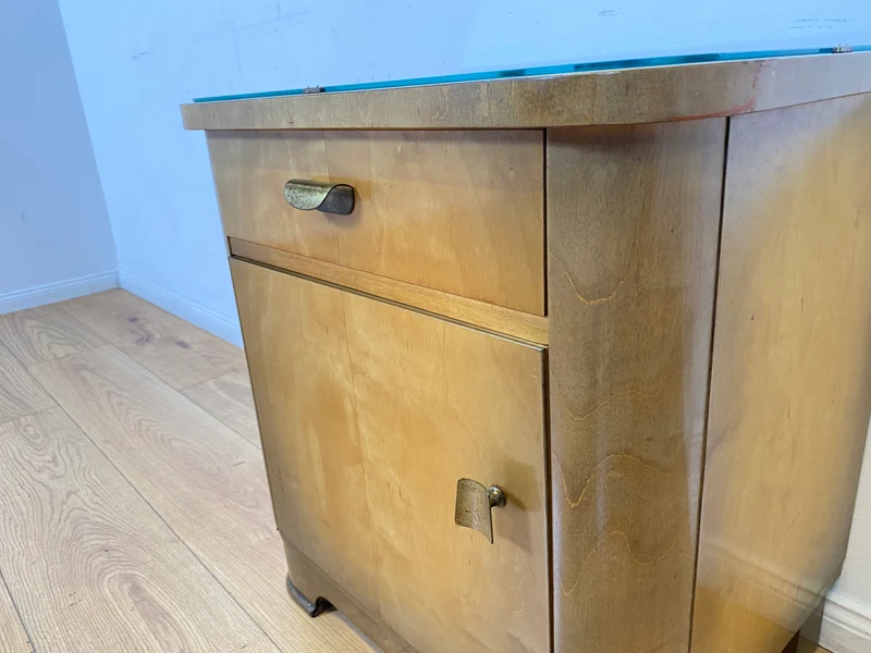 WMK I Formschöner und sehr gut erhaltener Mid-Century Nachttisch mit Schublade