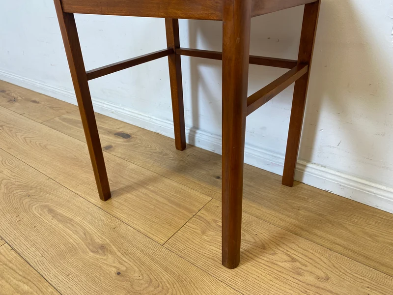 WMK I Edler und gut erhaltener kleiner skandinavischer Mid-Century Beistelltisch in Teakholz I Tisch Ablage Couchtisch Blumentisch Nachttisch Danish Design Vintage 60er Teak I