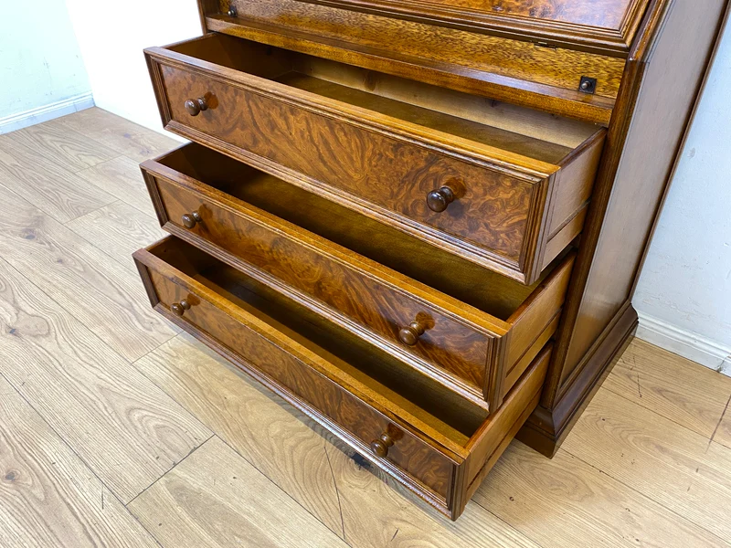 Formschöner und gut erhaltener Vintage Schreibschrank mit stabiler Schreibklappe und vielen Schubladen I Sekretär Schreibtisch Schreibkommode Bücherschrank Kommode Highboard I