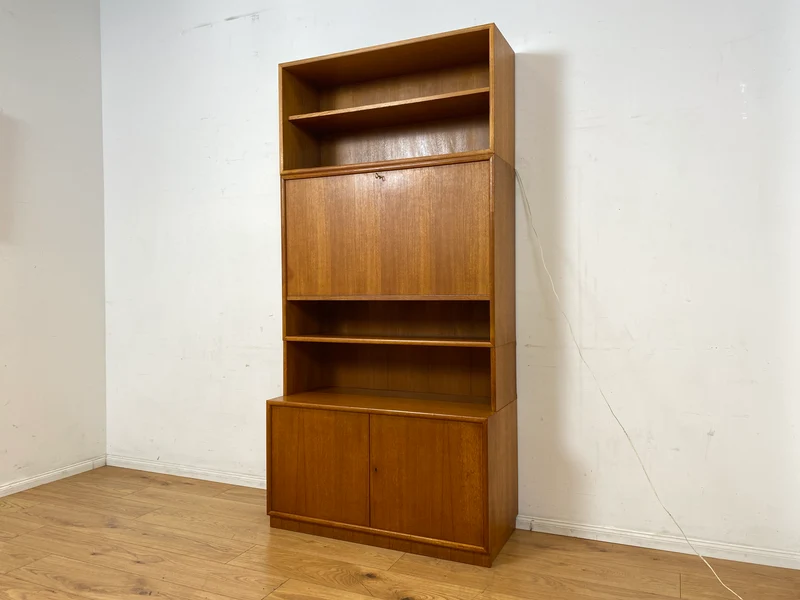 Hochwertiges und gut erhaltenes skandinavisches Highboard in Teakholz mit beleuchtetem Bar Fach & Regal I Barschank Minibar Schrank Bücherschrank Bücherregal Teak Vintage I