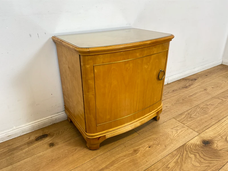 WMK I 1/2 Formschöner heller und großer Mid-Century Nachttisch aus vollem Holz mit Schubladen & abnehmbarer Glasauflage