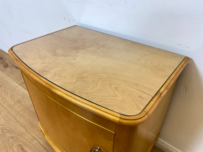 WMK I 1/2 Formschöner heller und großer Mid-Century Nachttisch aus vollem Holz mit Schubladen & abnehmbarer Glasauflage