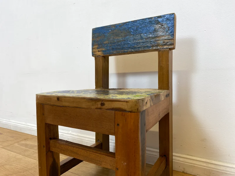Boatwood by WMK I Einzigartiger & nachhaltiger bunter Kinderstuhl aus altem Bootsholz
