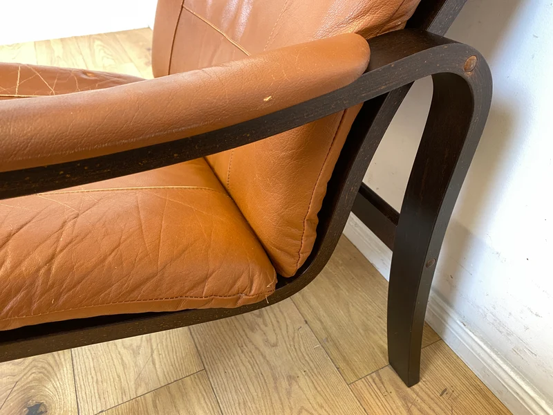 Stilvoller und gemütlicher skandinavischer Mid-Century Sessel mit Bugholzrahmen und braunem Echtleder Bezug I Ledersessel Loungesessel Lesesessel Freischwinger Leder Vintage I