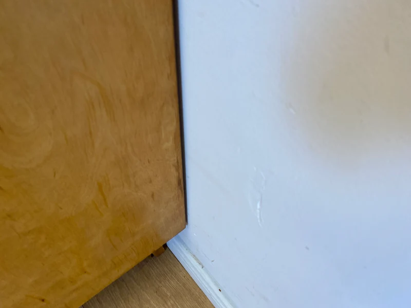 Sehr hübscher 60er Jahre Schrank mit Spiegel , Schublade & Messinggriffen I Schrank Kleiderschrank Spiegelschrank Flurschrank Garderobe Badschrank Mid-Century Vintage 50er