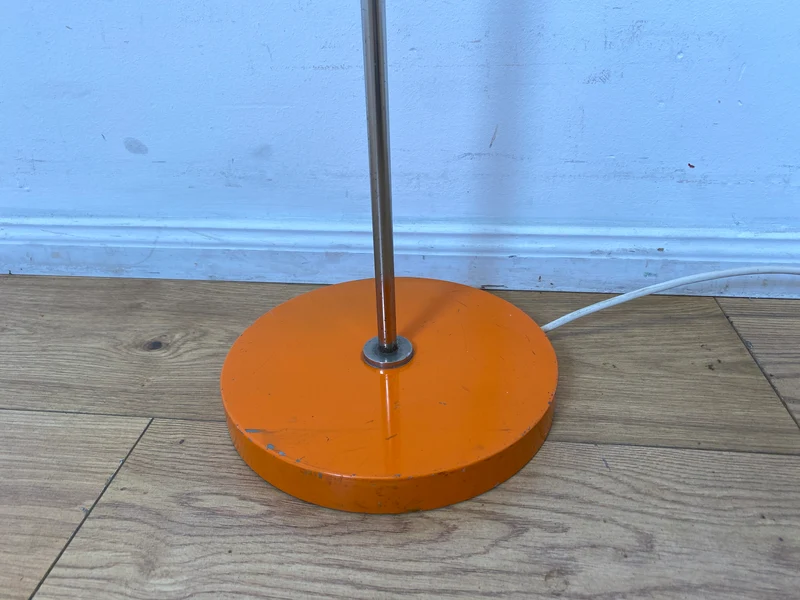 Kultige 70er Jahre Space Age Stehlampe in grandiosem Orange und Chrom mit zwei verstellb. Leuchten I Stehleuchte Lampe Leselampe Licht Pop Art Retro Vintage Mid-Century 60er I