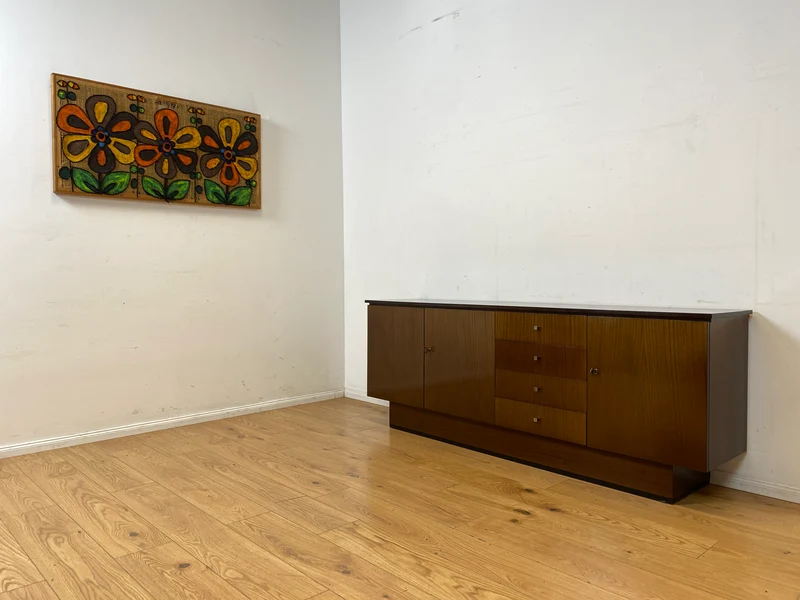 Stilvolles und sehr gut erhaltenes dunkles Vintage Sideboard mit Schubladen I Schrank Anrichte Lowboard Wäschekommode Fernsehkommode TV Board Mid-Century Retro 60er 70er I