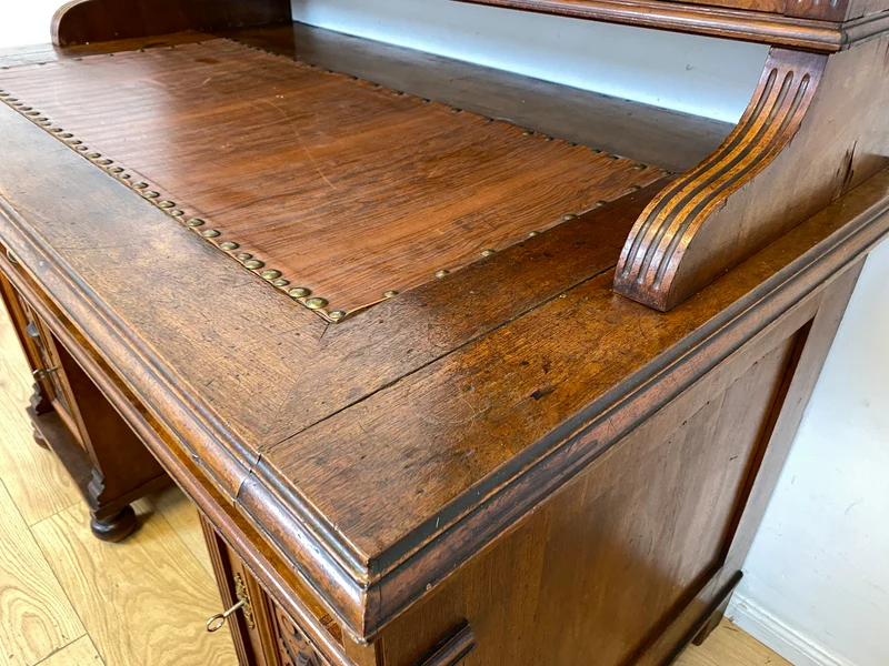 Wunderschöner antiker Schreibtisch mit Aufsatz, gedrechselten Balustern und kannelierten Pilastern I Aufsatzschreibtisch Sekretär Desk Gründerzeit Historismus Vintage I