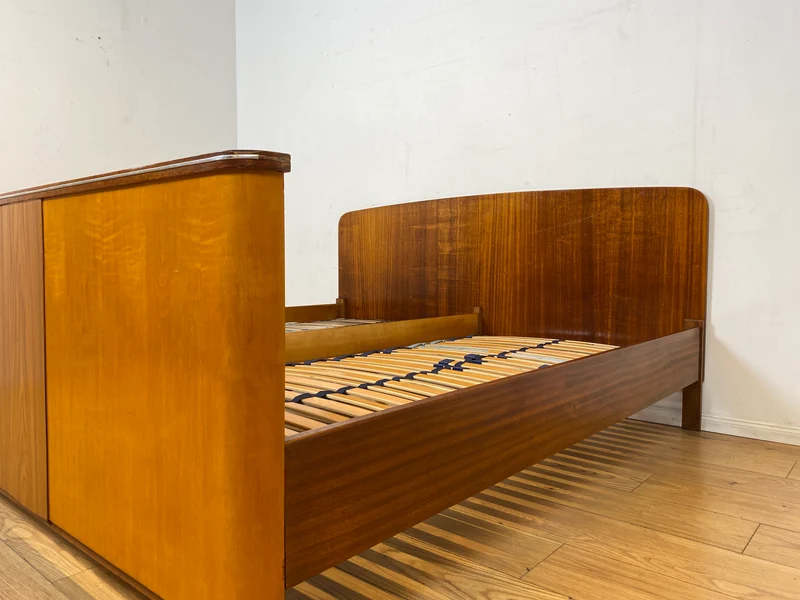 Stilvolles und sehr gut erhaltenes Mid-Century Bett mit Lattenrosten für zwei 90x190 Matratzen I Doppelbett Holzbett Bettrahmen Schlafzimmer 50er 60er Vintage Rockabilly I