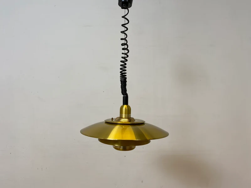 WMK I Stilvolle höhenverstellbare skandinavische Space Age Designer Pendelleuchte von Kurt Wiborg für Jeka