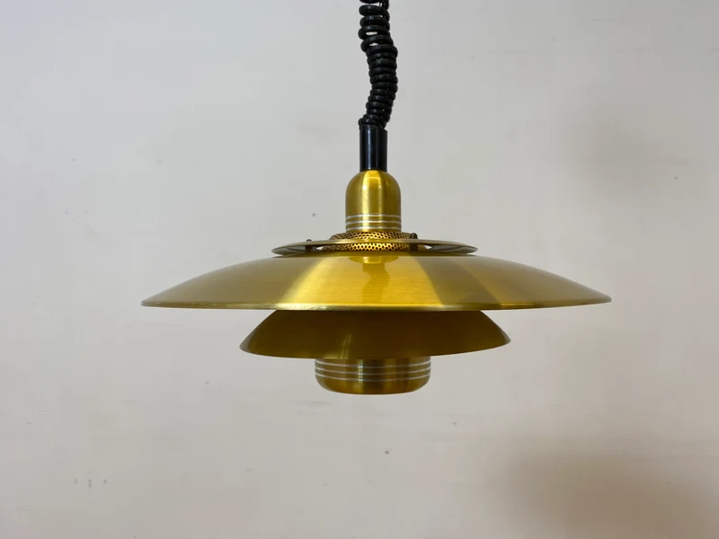 WMK I Stilvolle höhenverstellbare skandinavische Space Age Designer Pendelleuchte von Kurt Wiborg für Jeka