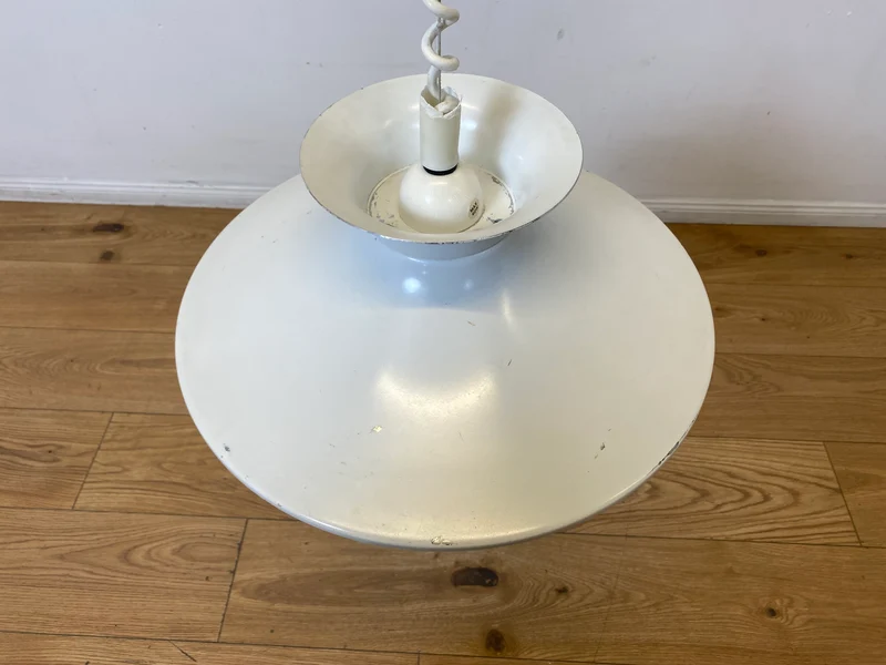 WMK I Schöne höhenverstellbare weiße skandinavische Space Age Designer Pendelleuchte von Belid aus Metall