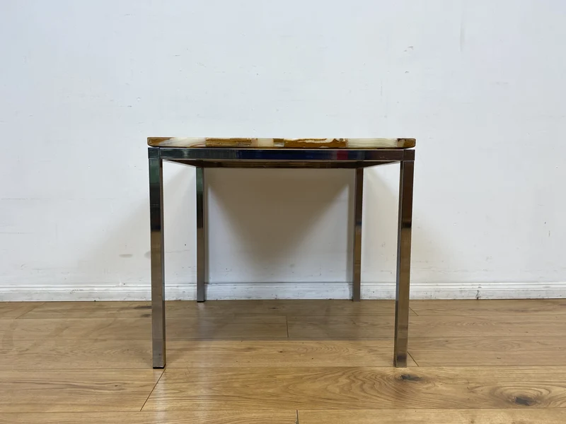 WMK I Stilvoller 70er Jahre Space Age Couchtisch mit charaktervoller Onyx Platte auf Chrom Tischgestell