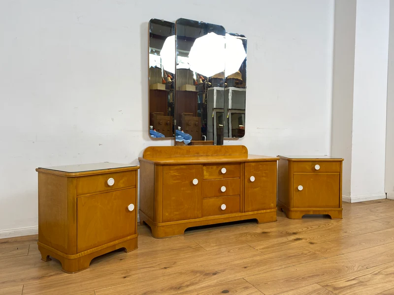 Freundliche und gut erhaltene helle Mid-Century Spiegelkommode I Vollholz furniert I Frisierkommode Schminktisch Kommode Wäschekommode Sideboard Spiegel 60er Vintage I