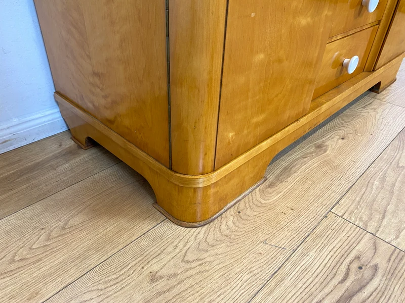 Freundliche und gut erhaltene helle Mid-Century Spiegelkommode I Vollholz furniert I Frisierkommode Schminktisch Kommode Wäschekommode Sideboard Spiegel 60er Vintage I