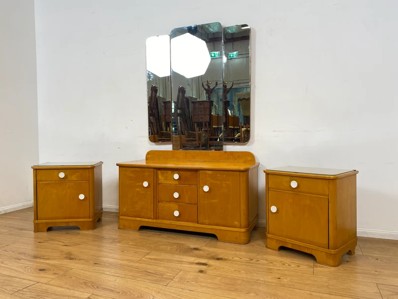 Freundlicher heller Mid-Century Nachttisch mit Schublade und Glasauflage I Vollholz furniert I Nachtkommode Nachtschrank Nachtschränkchen Kommode 60er Vintage I