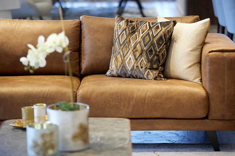 Praia 2.5-Seater Sofa – Brown
