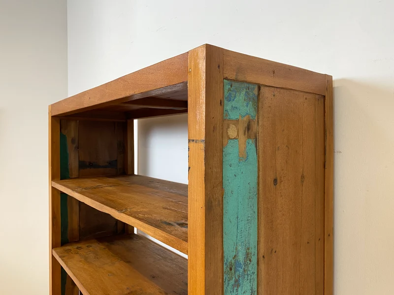 Boatwood by WMK I Nachhaltiges handgefertigtes Bücherregal aus altem Bootsholz