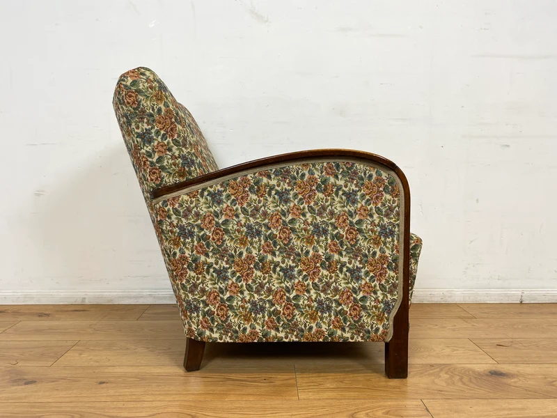 WMK I 1/4 Besonders schöner 30er Jahre Art Deco Sessel mit grandiosem floralem Bezug und Federkern