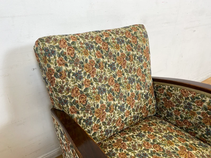 WMK I 1/4 Besonders schöner 30er Jahre Art Deco Sessel mit grandiosem floralem Bezug und Federkern