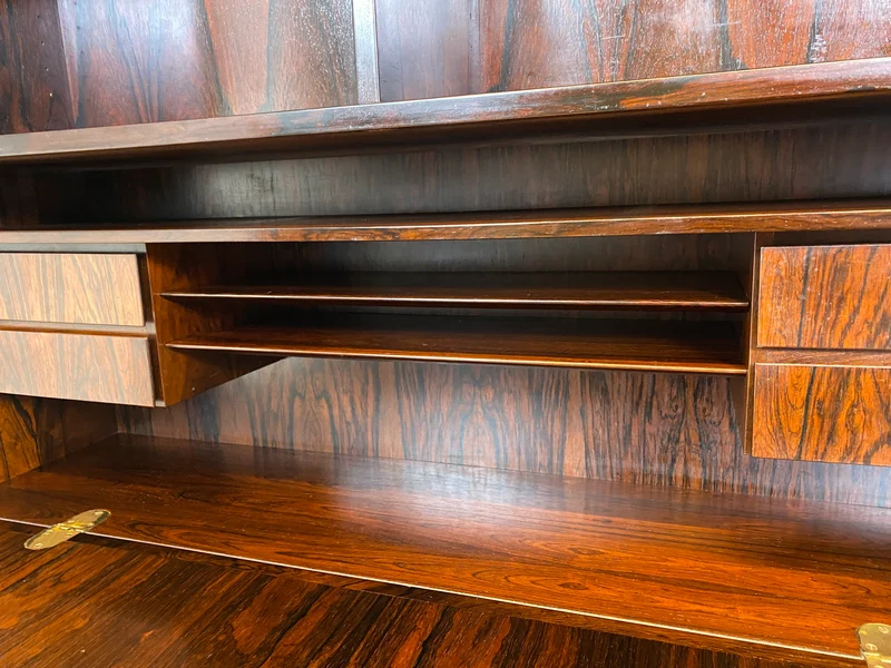 WMK I Stilvoller skandinavischer Mid-Century Designer Schreibschrank by Omann Junior in Palisander