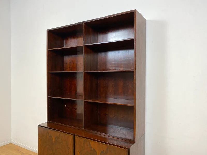WMK I Stilvoller skandinavischer Mid-Century Designer Bücherschrank by Omann Junior in Palisander m. verstell. Regalböden