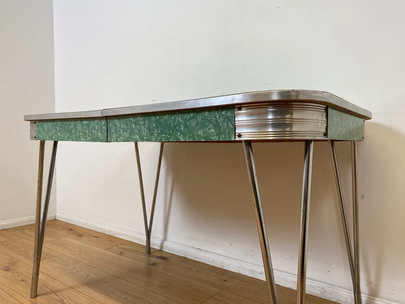 WMK I Kultiger ausziehbarer amerikanischer 50er Jahre Chromline Diner Table mit Resopal Tischplatte & Chrom Gestell