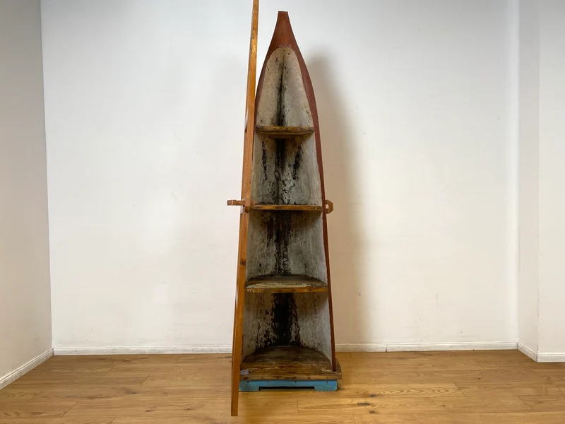 Boatwood by WMK I Einzigartige Vitrine handgefertigt aus altem Fischerboot