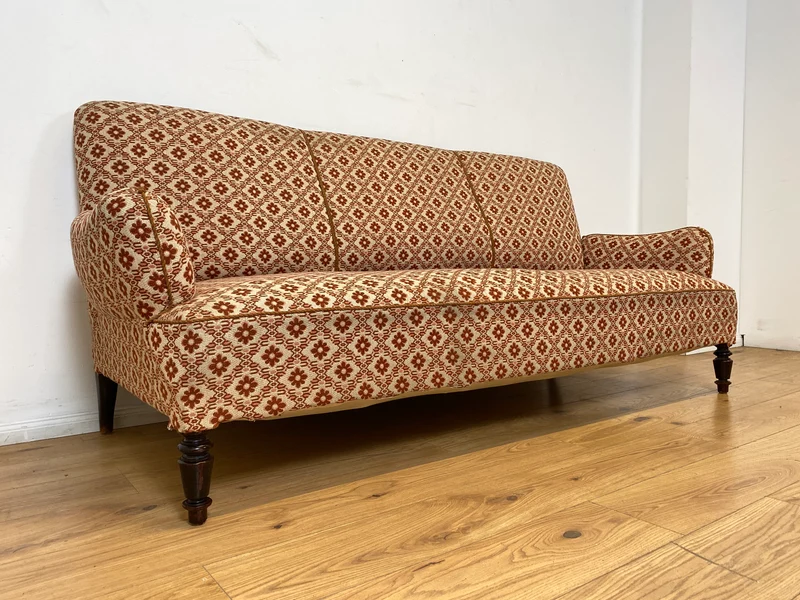 WMK I Besonders schönes und sehr gut erhaltenes antikes Sofa mit grandiosem Bezug und bequemen Federkern, um 1890