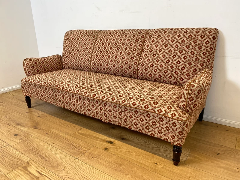 WMK I Besonders schönes und sehr gut erhaltenes antikes Sofa mit grandiosem Bezug und bequemen Federkern, um 1890