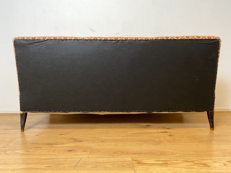 WMK I Besonders schönes und sehr gut erhaltenes antikes Sofa mit grandiosem Bezug und bequemen Federkern, um 1890