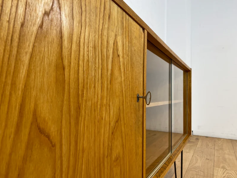WMK I Designer Sideboard 602/M von VEB Hellerau aus 1962 in Senesche auf Hairpin Metallfüßen