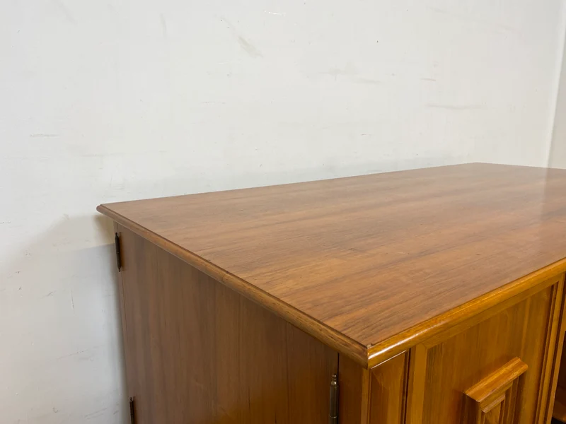 WMK I Hochwertiger Vintage 2-Personen Schreibtisch im Antiken Stil in Nussbaum