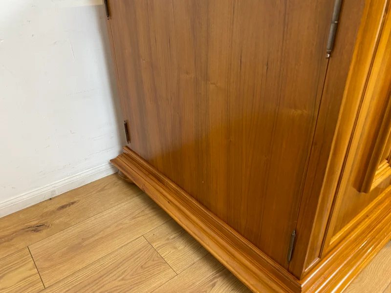 WMK I Hochwertiger Vintage 2-Personen Schreibtisch im Antiken Stil in Nussbaum