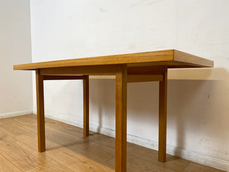 WMK I Versand möglich I Minimalistischer und gut erhaltener heller 60er Jahre Couchtisch in Eichenholz
