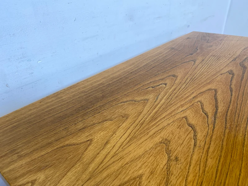 WMK I Versand möglich I Minimalistischer und gut erhaltener heller 60er Jahre Couchtisch in Eichenholz