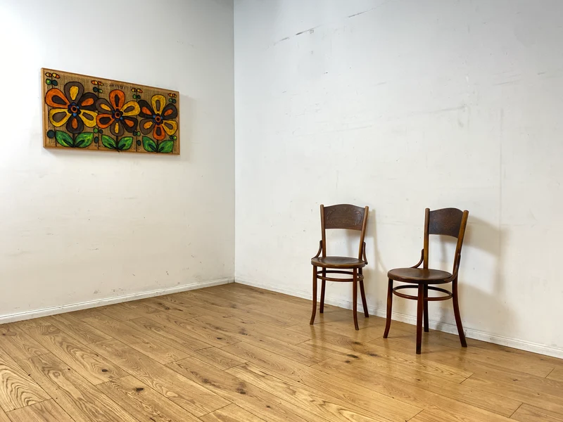 Wunderbarer antiker Bugholzstuhl von Fischel , früher Thonet , für Wien & Niemes Böhmen mit geprägten Ornamenten