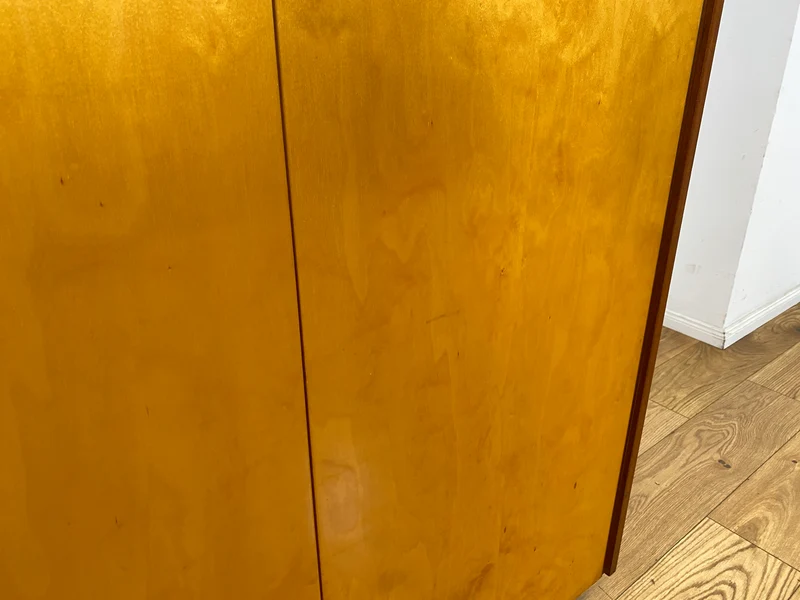 Minimalistischer & geräumiger Mid-Century Kleiderschrank aus 1966 mit Schublade und Böden I Schrank Schlafzimmerschrank Wäscheschrank Garderobe Wardrobe Retro Vintage 60er I