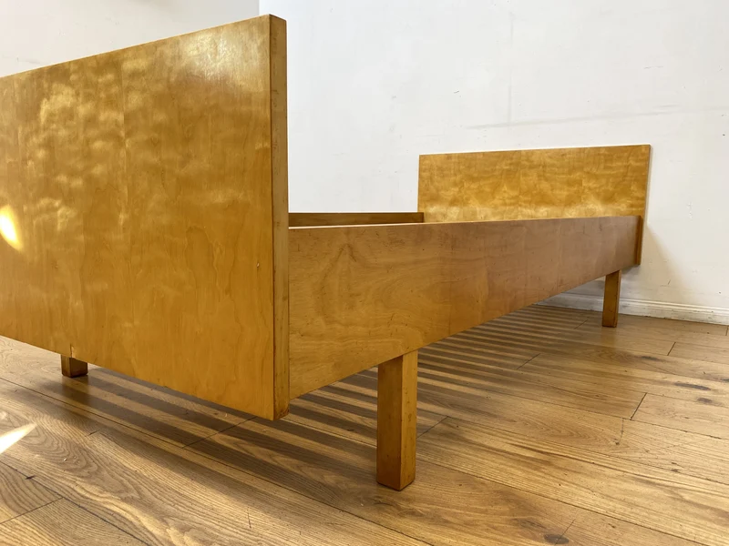 WMK I Stilvolles helles Mid-Century Einzelbett von VEB Hellerau aus 1965 mit verstellbarem 90x190 cm Lattenrost