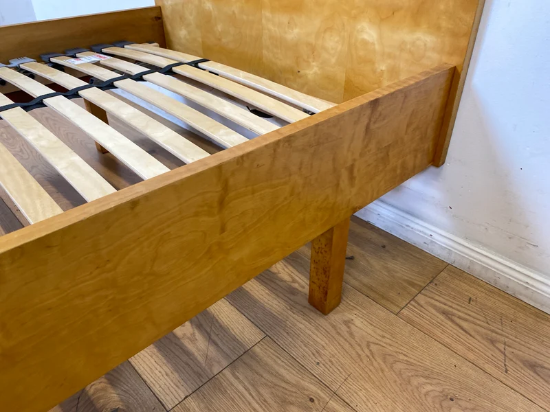 WMK I Stilvolles helles Mid-Century Einzelbett von VEB Hellerau aus 1965 mit verstellbarem 90x190 cm Lattenrost