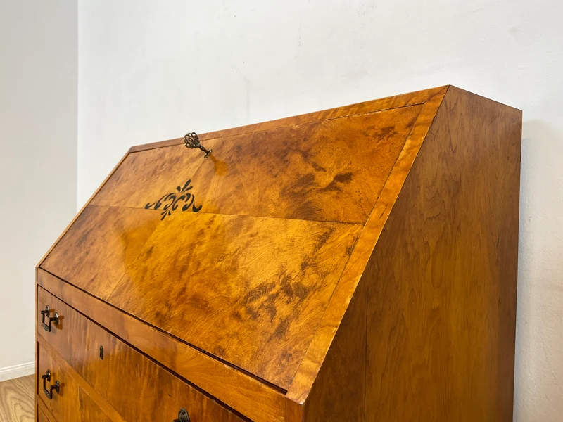 WMK I Besonders schöner skandinavischer Mid-Century Sekretär aus vollem Holz mit Intarsien
