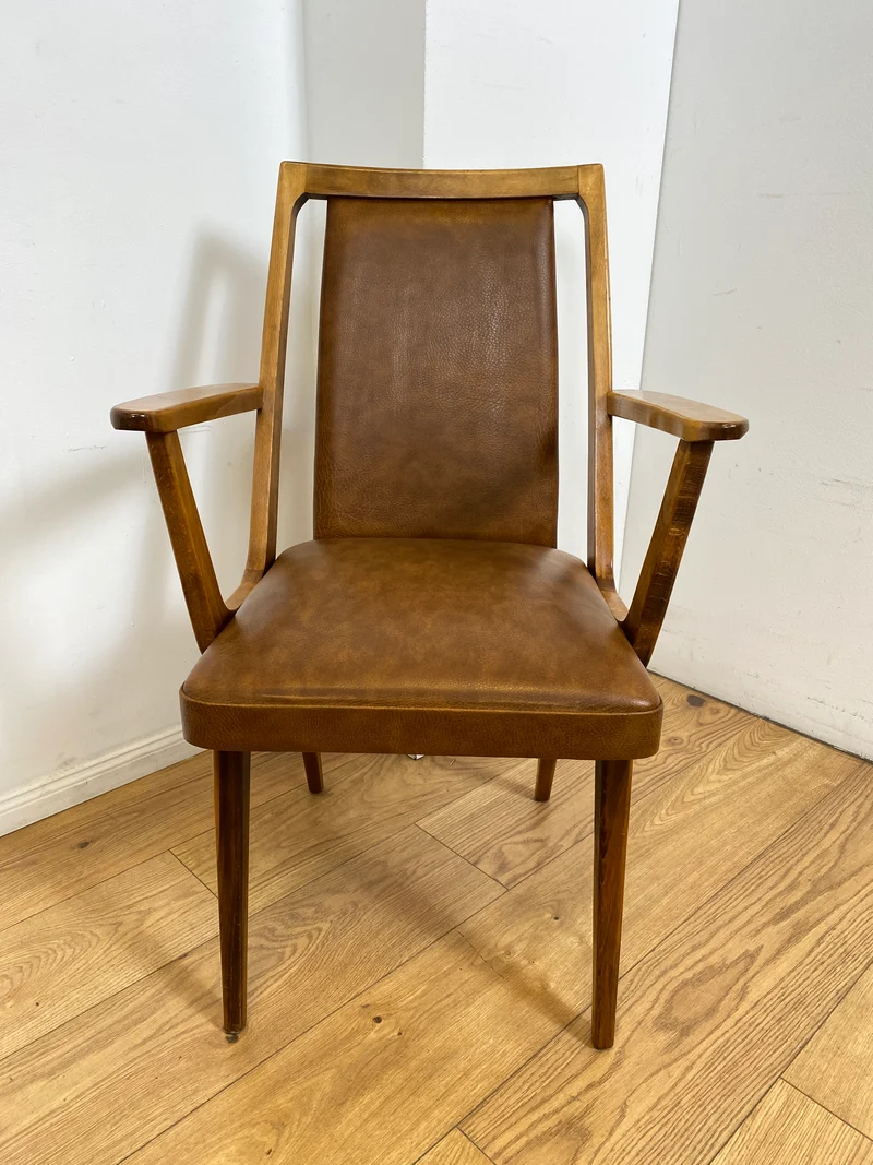 WMK I 1/10 Gemütliche Mid-Century Armlehnstühle mit pflegeleichtem Kunstlederbezug