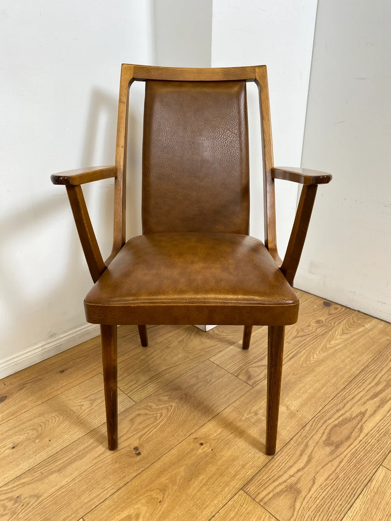 WMK I 1/10 Gemütliche Mid-Century Armlehnstühle mit pflegeleichtem Kunstlederbezug