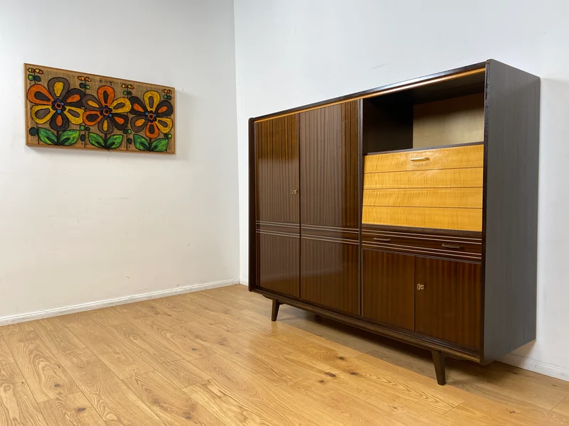 WMK I Stilvoller und geräumiger dunkler Mid-Century Wohnzimmerschrank mit Bar Fach