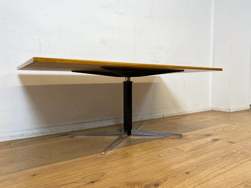WMK I Stilvoller höhenverstellbarer 70er Jahre Designer Tisch von Wilhelm Renz