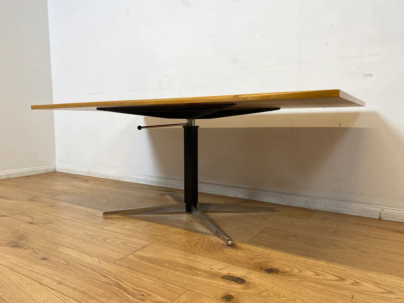 WMK I Stilvoller höhenverstellbarer 70er Jahre Designer Tisch von Wilhelm Renz